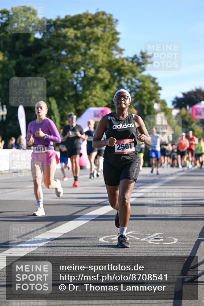 07.09.2025 - BARMER Alsterlauf Dr. Thomas Lammeyer http://msf.ph/oto/8708541 07.09.2025 09:31:04 Laufen 4613, 2501 meine-sportfotos.de