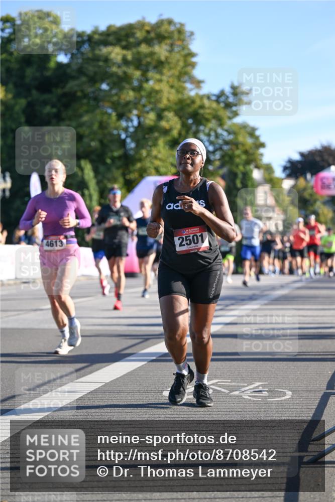 07.09.2025 - BARMER Alsterlauf Dr. Thomas Lammeyer http://msf.ph/oto/8708542 07.09.2025 09:31:04 Laufen 4613, 2501 meine-sportfotos.de