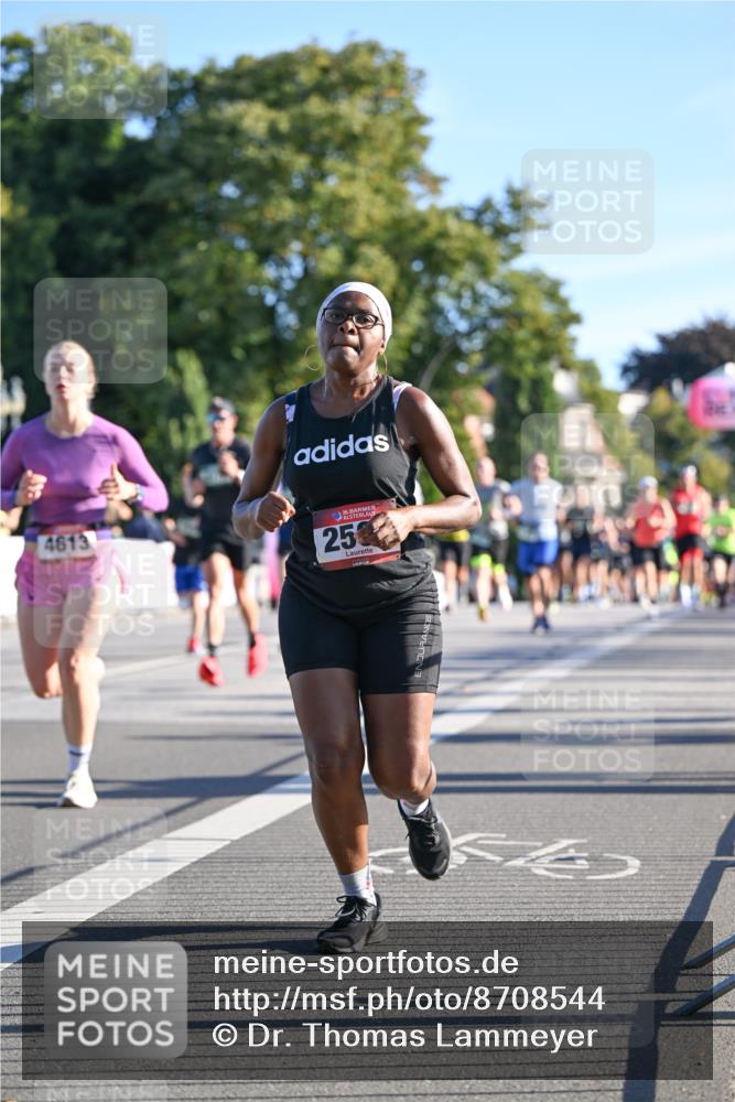 07.09.2025 - BARMER Alsterlauf Dr. Thomas Lammeyer http://msf.ph/oto/8708544 07.09.2025 09:31:04 Laufen 4613, 36, 25 meine-sportfotos.de