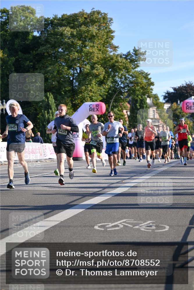 07.09.2025 - BARMER Alsterlauf Dr. Thomas Lammeyer http://msf.ph/oto/8708552 07.09.2025 09:31:06 Laufen 5945, 5579, 5425, 4826, 6169 meine-sportfotos.de