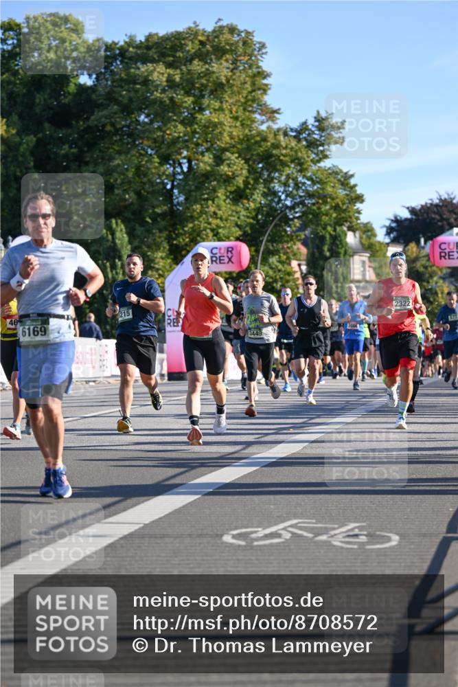 07.09.2025 - BARMER Alsterlauf Dr. Thomas Lammeyer http://msf.ph/oto/8708572 07.09.2025 09:31:09 Laufen 46, 6169, 215, 3449, 2086, 2322, 577 meine-sportfotos.de