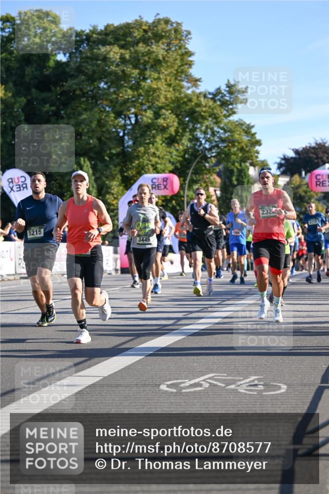 07.09.2025 - BARMER Alsterlauf Dr. Thomas Lammeyer http://msf.ph/oto/8708577 07.09.2025 09:31:10 Laufen 5215, 3449, 232, 5772 meine-sportfotos.de