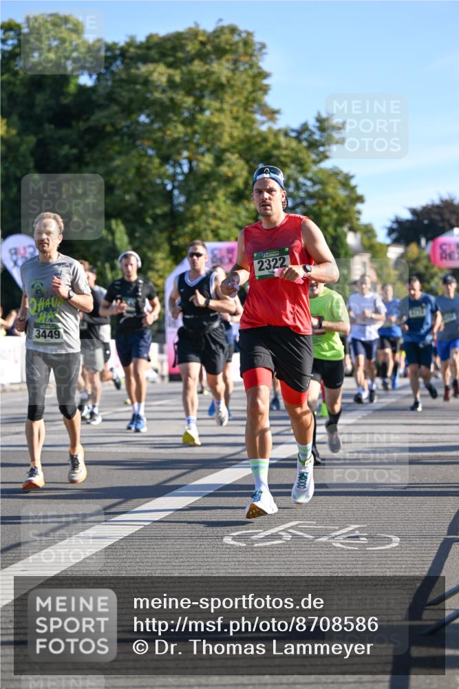 07.09.2025 - BARMER Alsterlauf Dr. Thomas Lammeyer http://msf.ph/oto/8708586 07.09.2025 09:31:12 Laufen 2322, 3449 meine-sportfotos.de