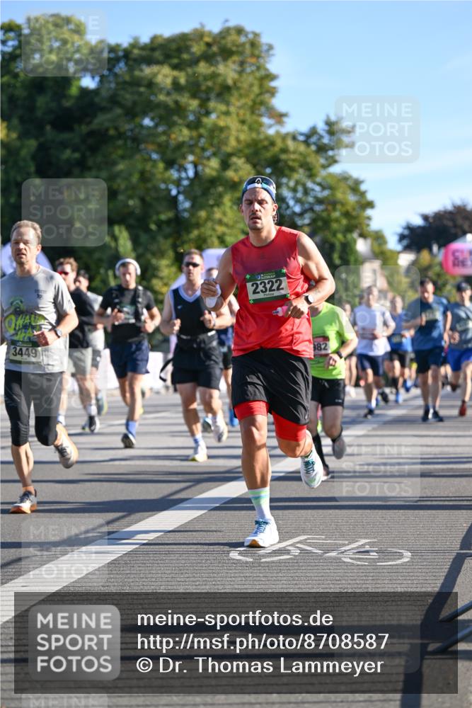 07.09.2025 - BARMER Alsterlauf Dr. Thomas Lammeyer http://msf.ph/oto/8708587 07.09.2025 09:31:12 Laufen 3449, 2322, 982 meine-sportfotos.de