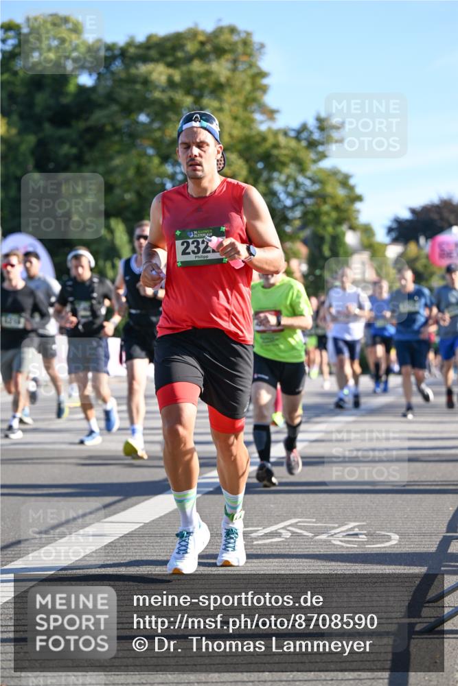 07.09.2025 - BARMER Alsterlauf Dr. Thomas Lammeyer http://msf.ph/oto/8708590 07.09.2025 09:31:12 Laufen 36, 232, 4 meine-sportfotos.de