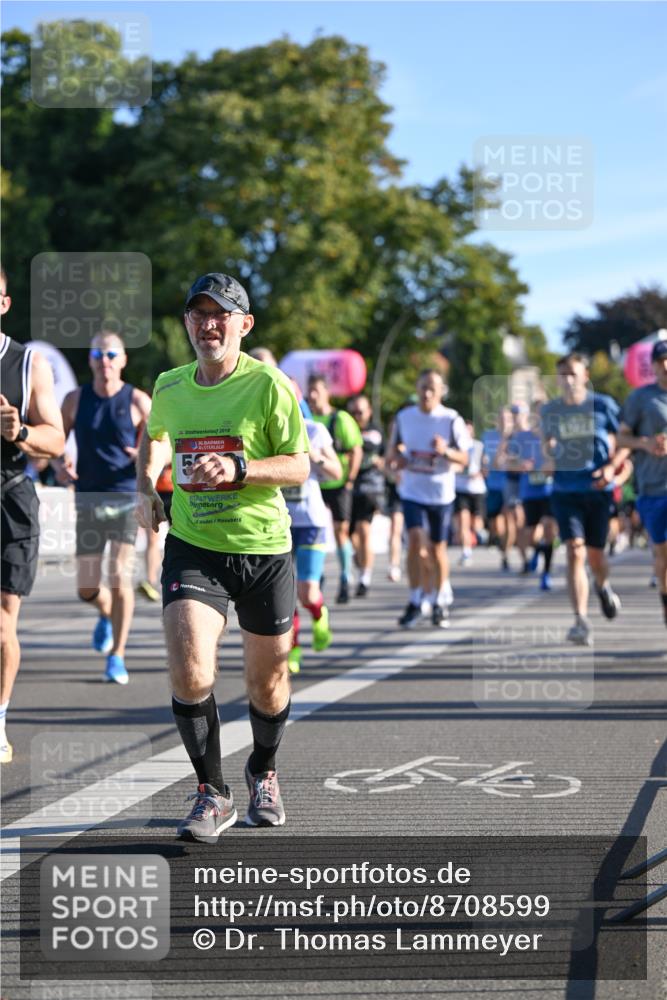 07.09.2025 - BARMER Alsterlauf Dr. Thomas Lammeyer http://msf.ph/oto/8708599 07.09.2025 09:31:14 Laufen 24, 2018, 136 meine-sportfotos.de