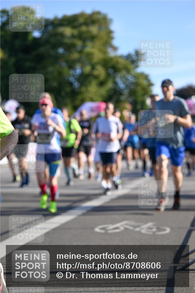 07.09.2025 - BARMER Alsterlauf Dr. Thomas Lammeyer http://msf.ph/oto/8708606 07.09.2025 09:31:15 Laufen  meine-sportfotos.de