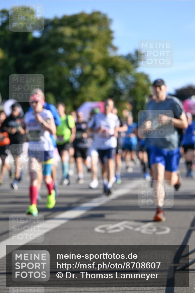 07.09.2025 - BARMER Alsterlauf Dr. Thomas Lammeyer http://msf.ph/oto/8708607 07.09.2025 09:31:15 Laufen  meine-sportfotos.de