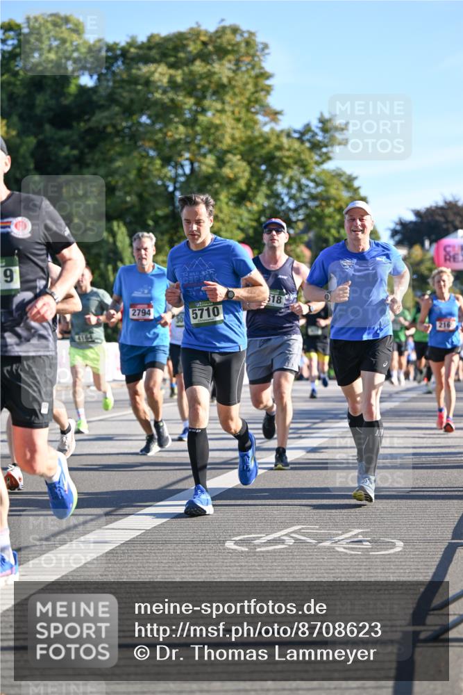 07.09.2025 - BARMER Alsterlauf Dr. Thomas Lammeyer http://msf.ph/oto/8708623 07.09.2025 09:31:18 Laufen 9, 4164, 2794, 5710, 18, 2165 meine-sportfotos.de