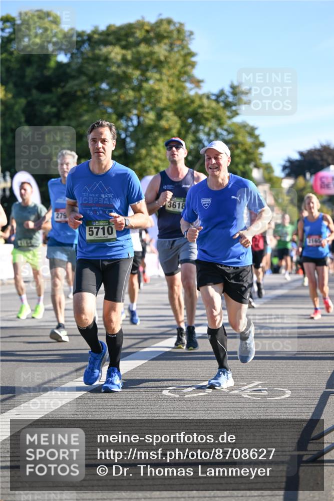 07.09.2025 - BARMER Alsterlauf Dr. Thomas Lammeyer http://msf.ph/oto/8708627 07.09.2025 09:31:18 Laufen 279, 1906, 464, 4, 5710, 3618 meine-sportfotos.de
