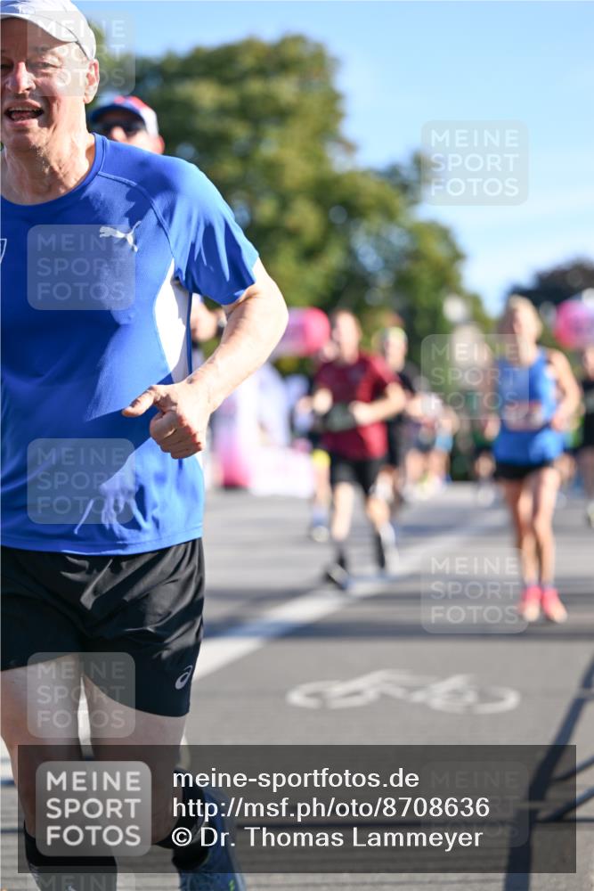 07.09.2025 - BARMER Alsterlauf Dr. Thomas Lammeyer http://msf.ph/oto/8708636 07.09.2025 09:31:20 Laufen  meine-sportfotos.de