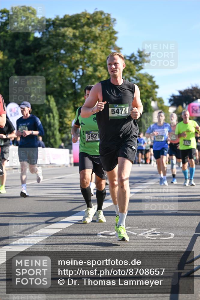 07.09.2025 - BARMER Alsterlauf Dr. Thomas Lammeyer http://msf.ph/oto/8708657 07.09.2025 09:31:24 Laufen 5921, 5474, 2174 meine-sportfotos.de