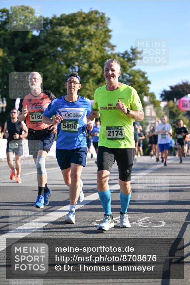 07.09.2025 - BARMER Alsterlauf Dr. Thomas Lammeyer http://msf.ph/oto/8708676 07.09.2025 09:31:27 Laufen 6162, 5880, 136, 2174 meine-sportfotos.de