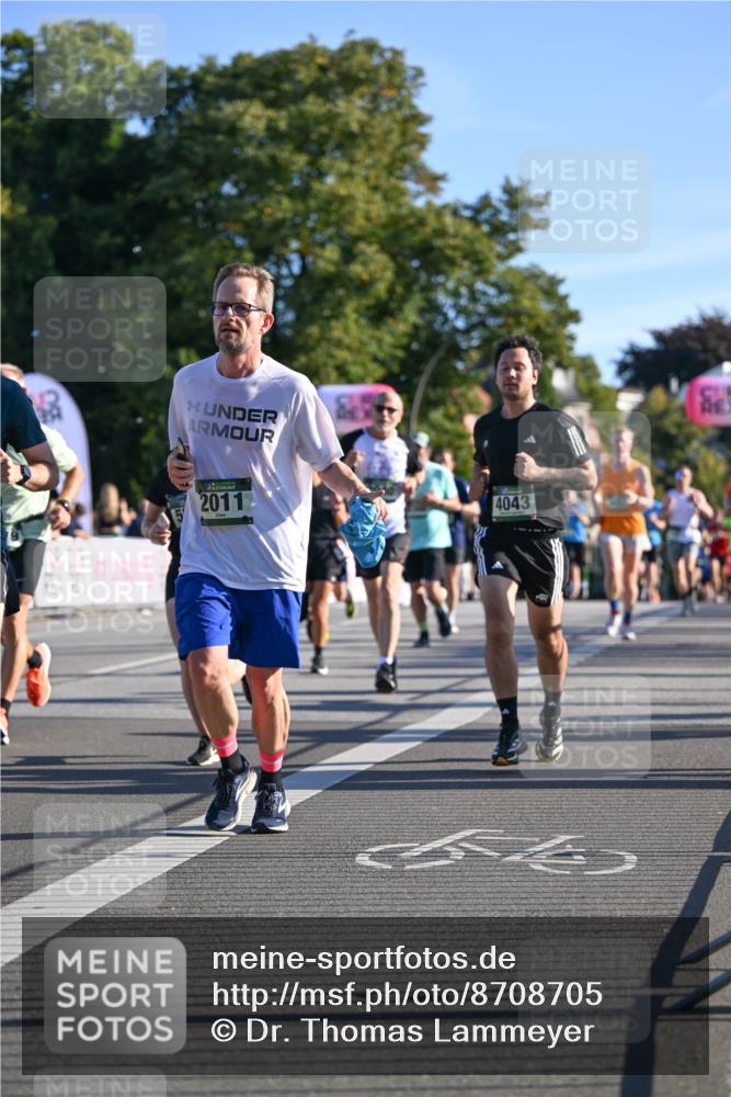 07.09.2025 - BARMER Alsterlauf Dr. Thomas Lammeyer http://msf.ph/oto/8708705 07.09.2025 09:31:32 Laufen 2011, 4043 meine-sportfotos.de