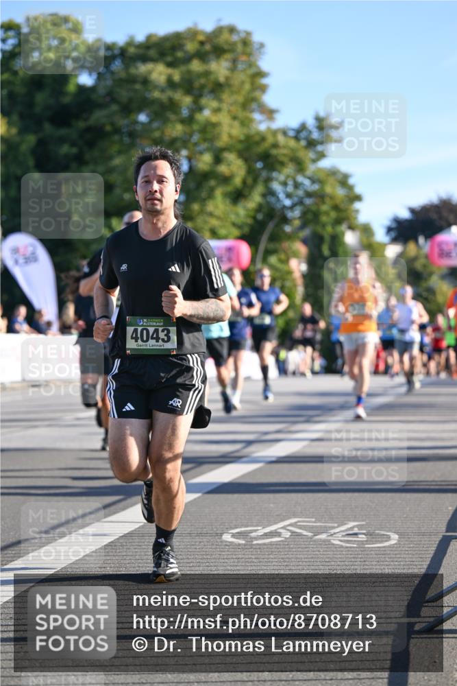 07.09.2025 - BARMER Alsterlauf Dr. Thomas Lammeyer http://msf.ph/oto/8708713 07.09.2025 09:31:33 Laufen 36, 4043 meine-sportfotos.de