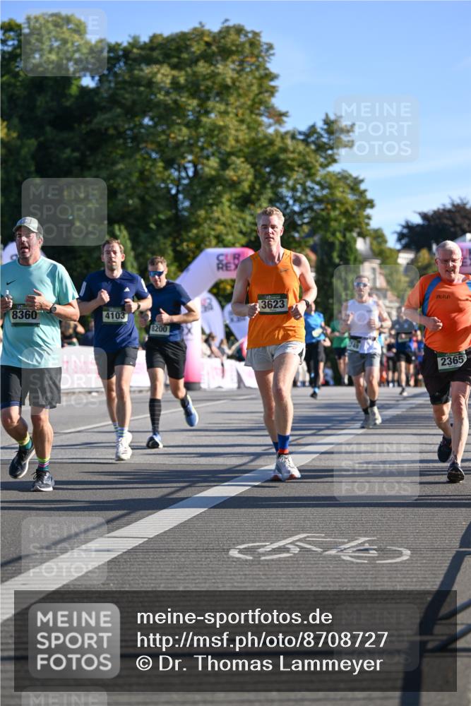 07.09.2025 - BARMER Alsterlauf Dr. Thomas Lammeyer http://msf.ph/oto/8708727 07.09.2025 09:31:35 Laufen 8360, 4103, 8200, 3623, 53, 2365 meine-sportfotos.de