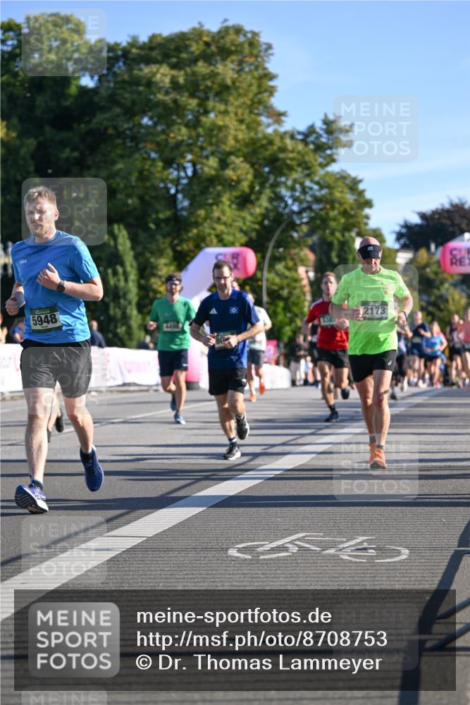 07.09.2025 - BARMER Alsterlauf Dr. Thomas Lammeyer http://msf.ph/oto/8708753 07.09.2025 09:31:40 Laufen 5948, 1343, 2173 meine-sportfotos.de