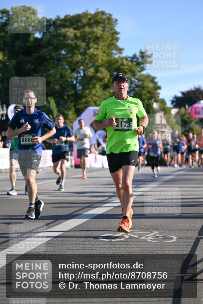 07.09.2025 - BARMER Alsterlauf Dr. Thomas Lammeyer http://msf.ph/oto/8708756 07.09.2025 09:31:42 Laufen 8089, 2173 meine-sportfotos.de