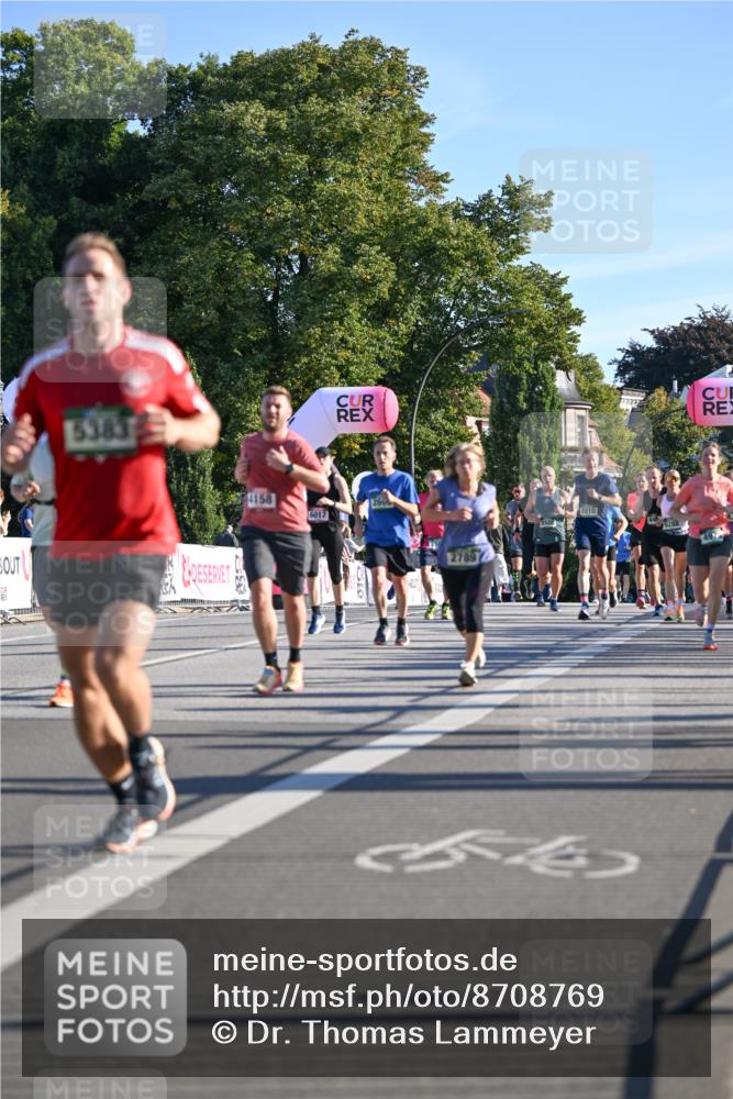 07.09.2025 - BARMER Alsterlauf Dr. Thomas Lammeyer http://msf.ph/oto/8708769 07.09.2025 09:31:44 Laufen 5383, 4158, 6017, 260, 2789, 2010, 497 meine-sportfotos.de