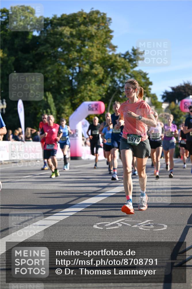 07.09.2025 - BARMER Alsterlauf Dr. Thomas Lammeyer http://msf.ph/oto/8708791 07.09.2025 09:31:48 Laufen 4979 meine-sportfotos.de
