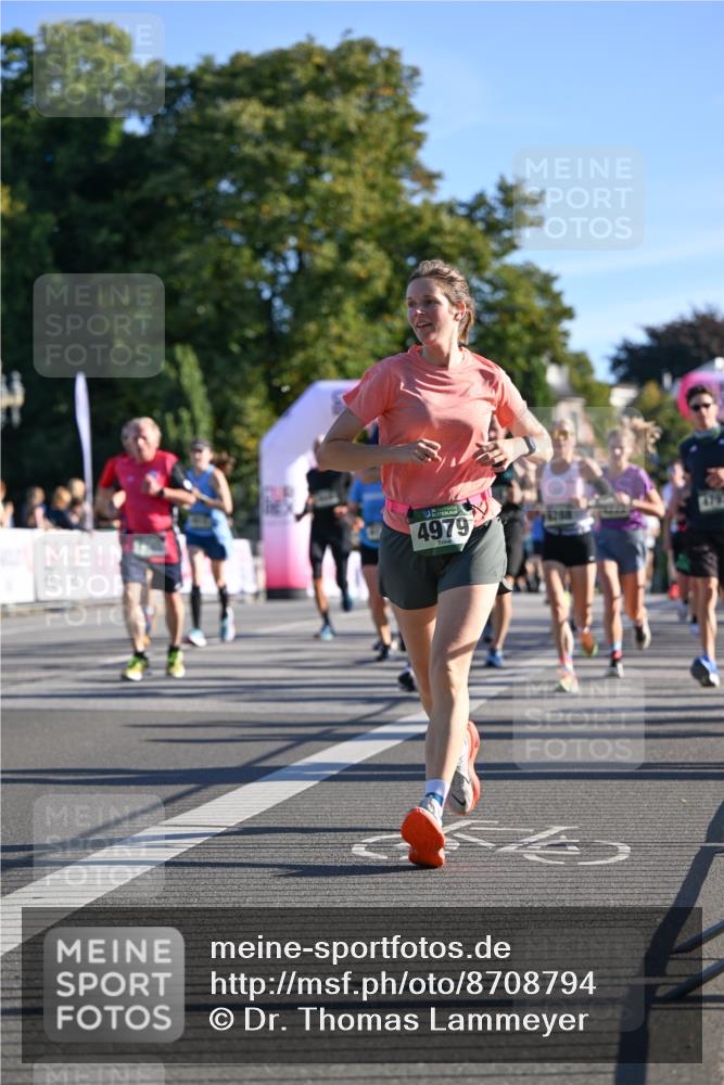 07.09.2025 - BARMER Alsterlauf Dr. Thomas Lammeyer http://msf.ph/oto/8708794 07.09.2025 09:31:48 Laufen 4979 meine-sportfotos.de