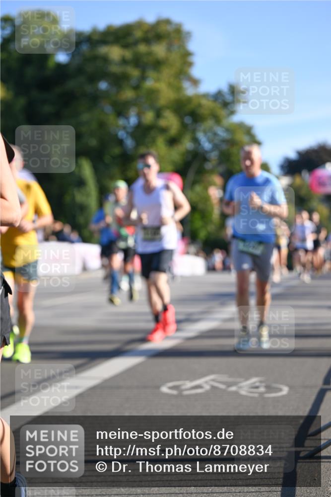 07.09.2025 - BARMER Alsterlauf Dr. Thomas Lammeyer http://msf.ph/oto/8708834 07.09.2025 09:31:55 Laufen  meine-sportfotos.de