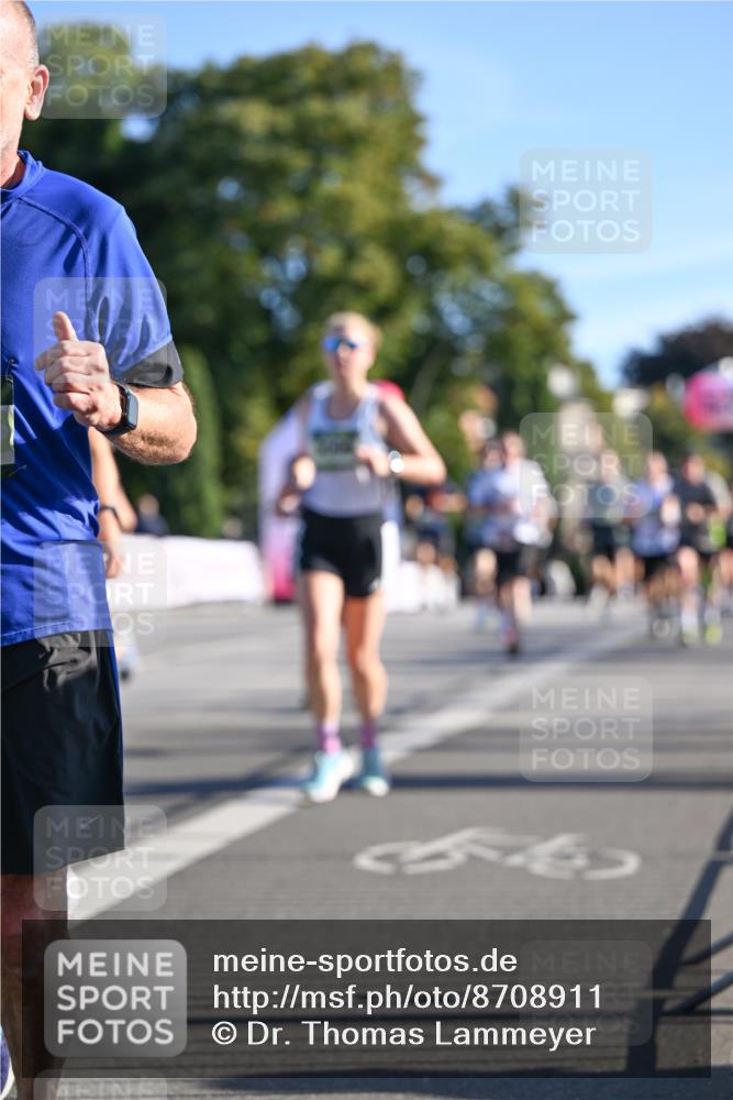 07.09.2025 - BARMER Alsterlauf Dr. Thomas Lammeyer http://msf.ph/oto/8708911 07.09.2025 09:32:07 Laufen  meine-sportfotos.de