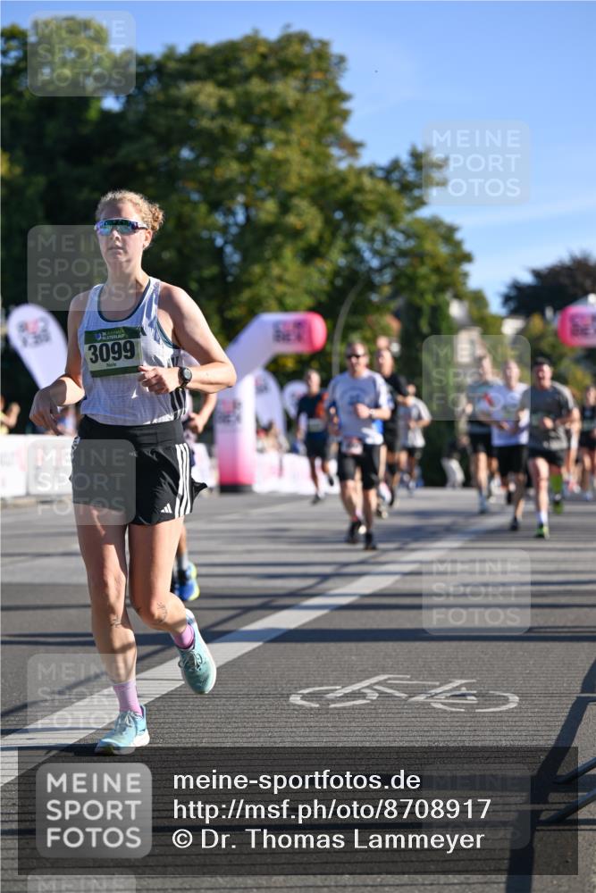 07.09.2025 - BARMER Alsterlauf Dr. Thomas Lammeyer http://msf.ph/oto/8708917 07.09.2025 09:32:08 Laufen 3099 meine-sportfotos.de