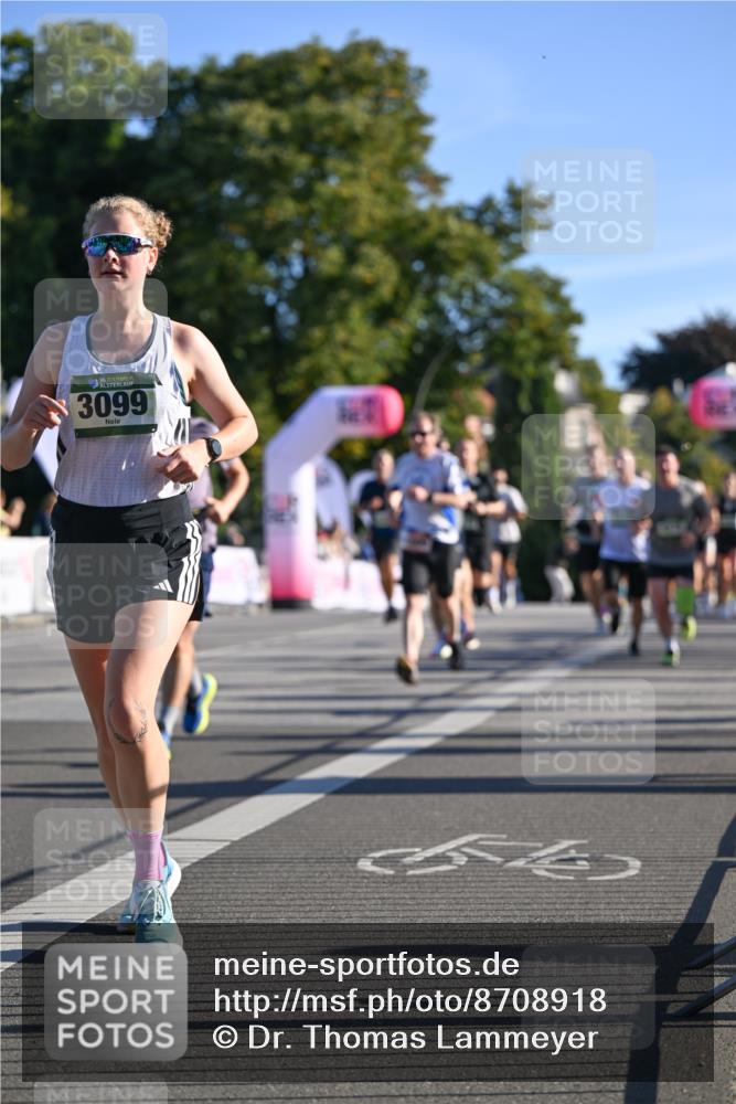 07.09.2025 - BARMER Alsterlauf Dr. Thomas Lammeyer http://msf.ph/oto/8708918 07.09.2025 09:32:08 Laufen 36, 3099 meine-sportfotos.de
