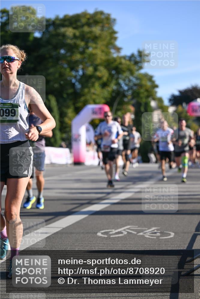 07.09.2025 - BARMER Alsterlauf Dr. Thomas Lammeyer http://msf.ph/oto/8708920 07.09.2025 09:32:08 Laufen 36, 099 meine-sportfotos.de