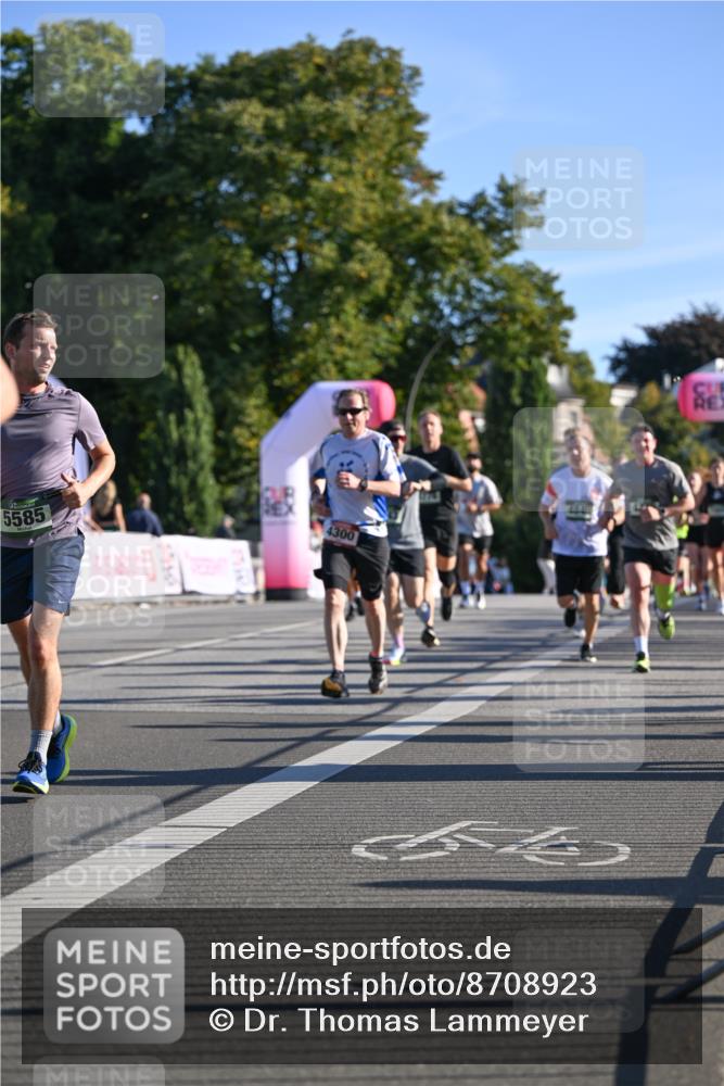 07.09.2025 - BARMER Alsterlauf Dr. Thomas Lammeyer http://msf.ph/oto/8708923 07.09.2025 09:32:09 Laufen 5585, 4300 meine-sportfotos.de