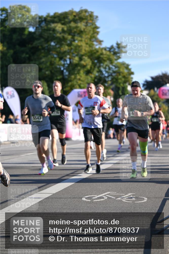 07.09.2025 - BARMER Alsterlauf Dr. Thomas Lammeyer http://msf.ph/oto/8708937 07.09.2025 09:32:11 Laufen 4849, 5543 meine-sportfotos.de