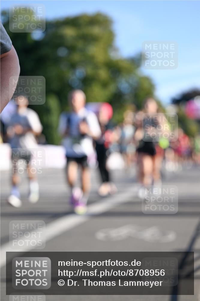 07.09.2025 - BARMER Alsterlauf Dr. Thomas Lammeyer http://msf.ph/oto/8708956 07.09.2025 09:32:14 Laufen  meine-sportfotos.de