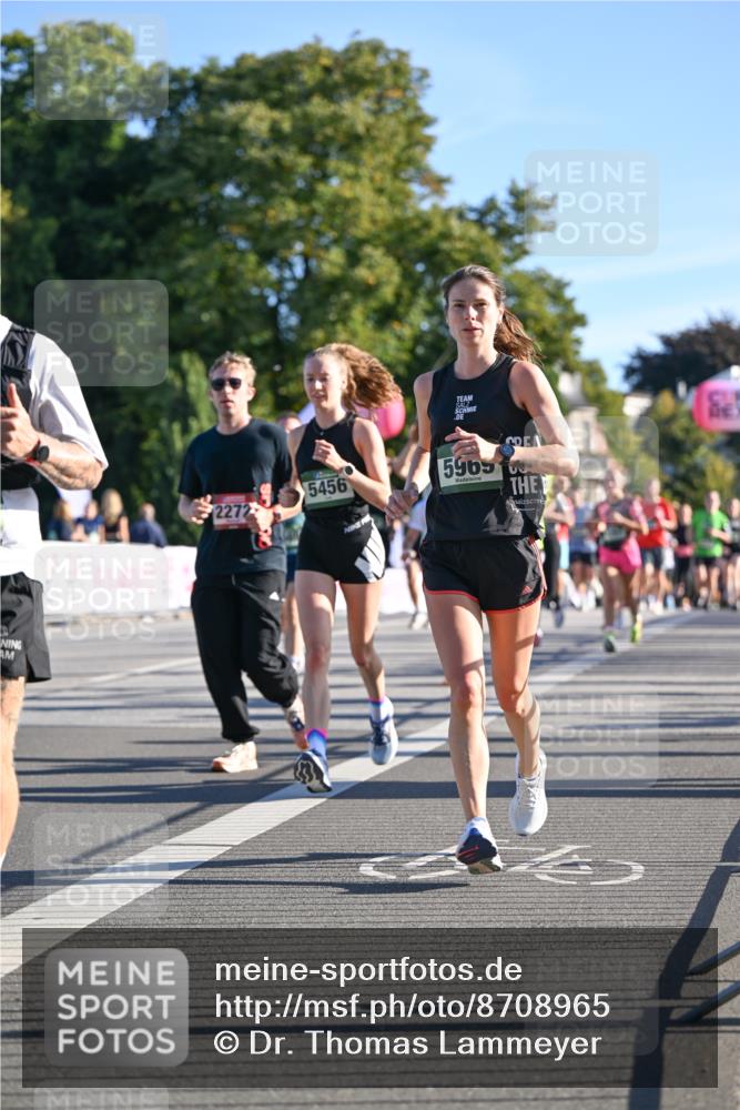 07.09.2025 - BARMER Alsterlauf Dr. Thomas Lammeyer http://msf.ph/oto/8708965 07.09.2025 09:32:15 Laufen 5965, 22725456 meine-sportfotos.de