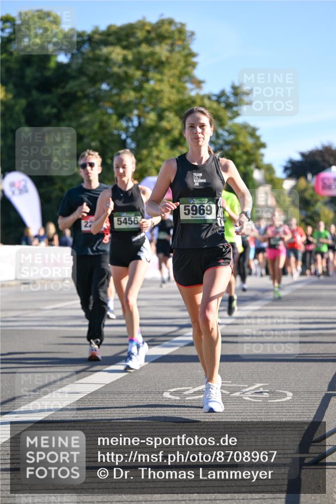 07.09.2025 - BARMER Alsterlauf Dr. Thomas Lammeyer http://msf.ph/oto/8708967 07.09.2025 09:32:16 Laufen 22, 5456, 36, 5969 meine-sportfotos.de
