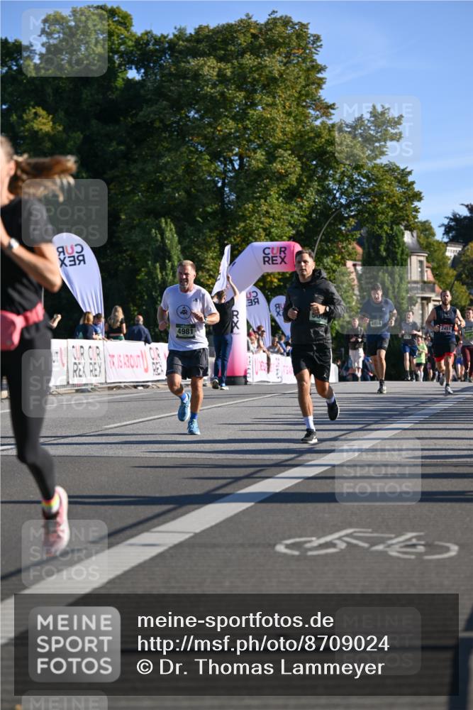 07.09.2025 - BARMER Alsterlauf Dr. Thomas Lammeyer http://msf.ph/oto/8709024 07.09.2025 09:32:26 Laufen 4981, 500, 4956, 4956, 2451, 343 meine-sportfotos.de