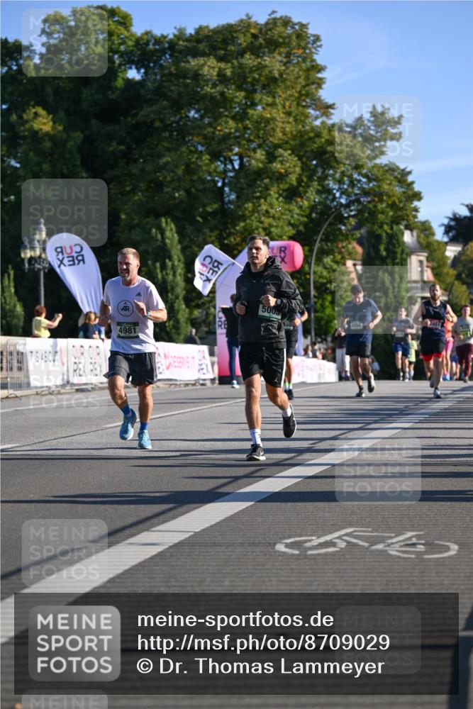 07.09.2025 - BARMER Alsterlauf Dr. Thomas Lammeyer http://msf.ph/oto/8709029 07.09.2025 09:32:27 Laufen 4981, 500, 34 meine-sportfotos.de