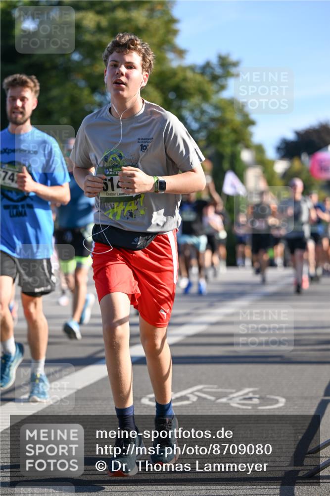 07.09.2025 - BARMER Alsterlauf Dr. Thomas Lammeyer http://msf.ph/oto/8709080 07.09.2025 09:32:40 Laufen 74, 136, 514, 36 meine-sportfotos.de