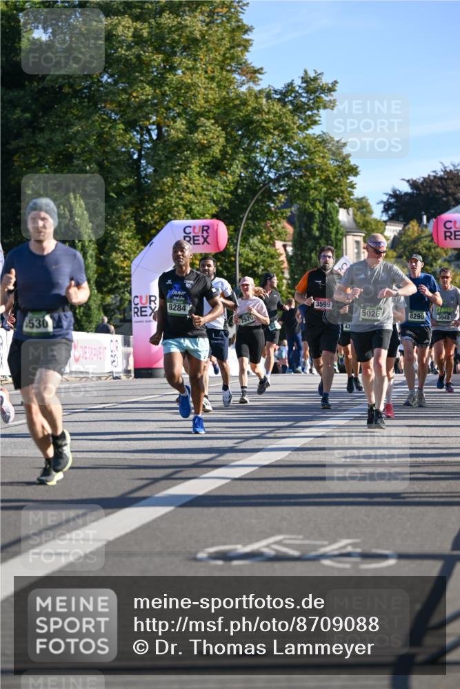07.09.2025 - BARMER Alsterlauf Dr. Thomas Lammeyer http://msf.ph/oto/8709088 07.09.2025 09:32:41 Laufen 530, 8284, 2920, 3599, 47, 11310, 5026, 8290, 3948 meine-sportfotos.de