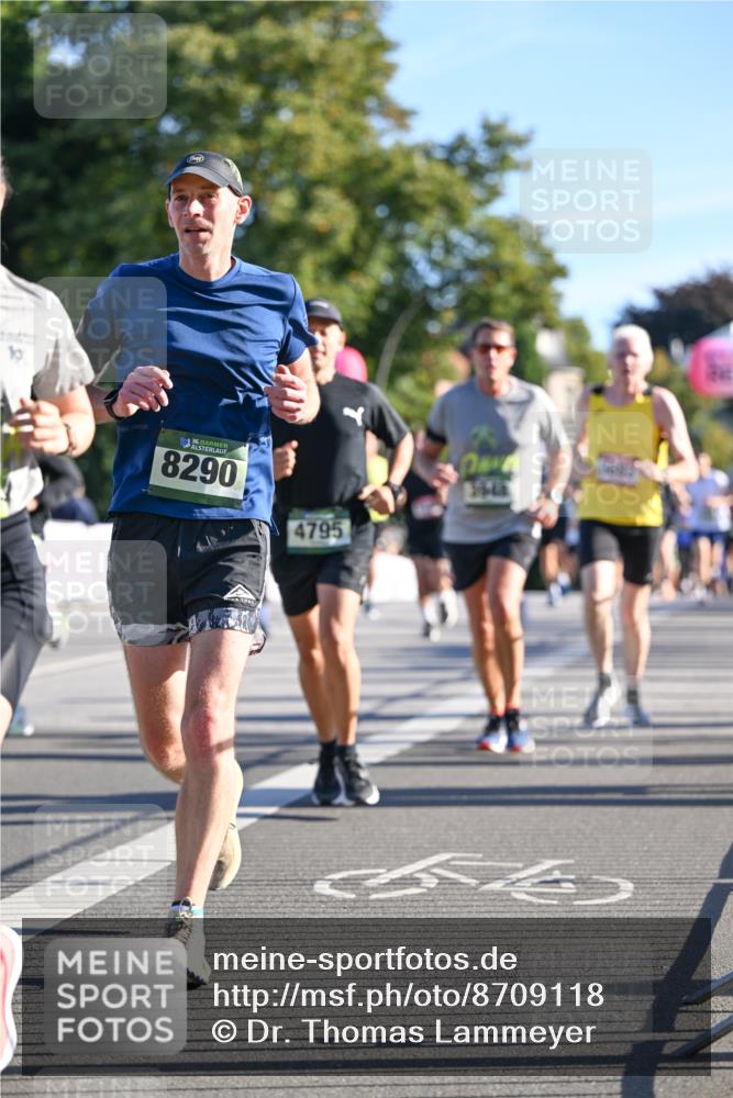 07.09.2025 - BARMER Alsterlauf Dr. Thomas Lammeyer http://msf.ph/oto/8709118 07.09.2025 09:32:46 Laufen 18136, 8290, 4795 meine-sportfotos.de