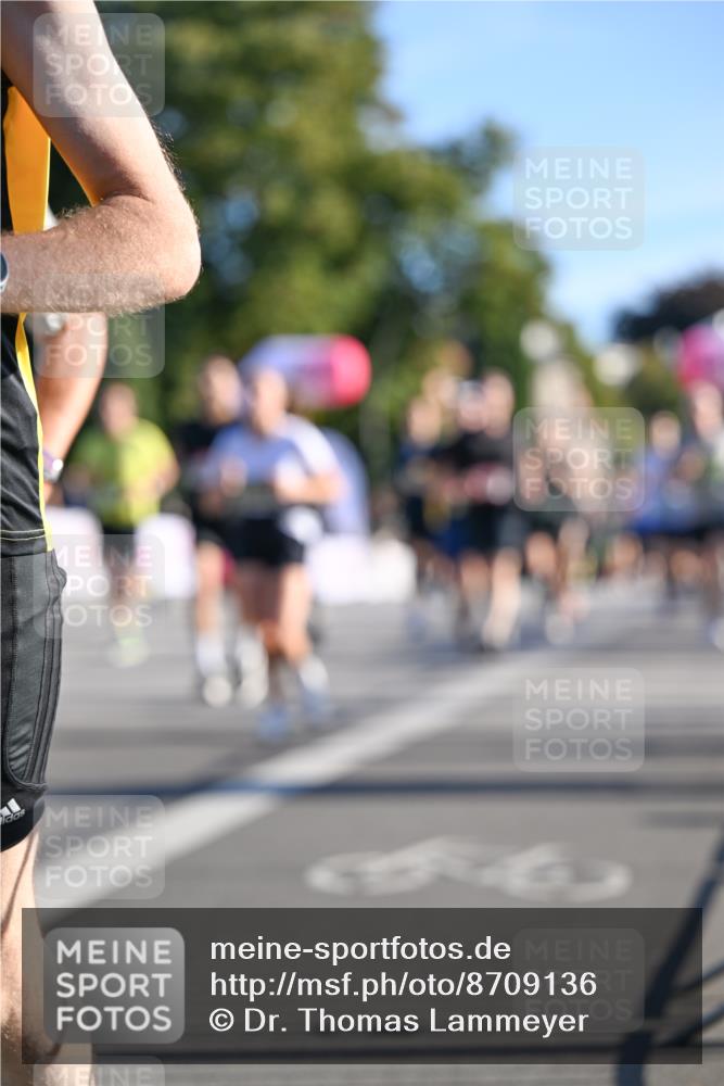 07.09.2025 - BARMER Alsterlauf Dr. Thomas Lammeyer http://msf.ph/oto/8709136 07.09.2025 09:32:48 Laufen 64 meine-sportfotos.de