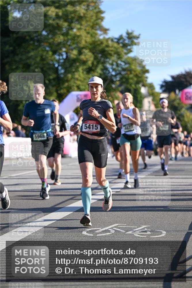07.09.2025 - BARMER Alsterlauf Dr. Thomas Lammeyer http://msf.ph/oto/8709193 07.09.2025 09:32:59 Laufen 5968, 5415 meine-sportfotos.de