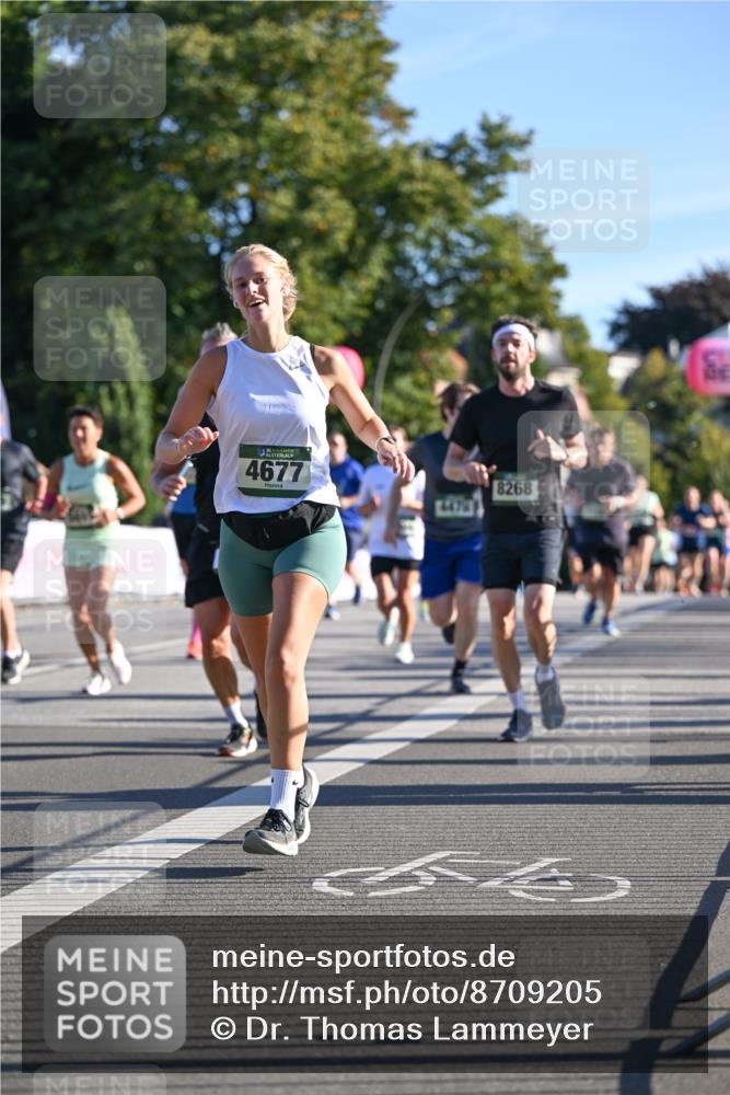 07.09.2025 - BARMER Alsterlauf Dr. Thomas Lammeyer http://msf.ph/oto/8709205 07.09.2025 09:33:00 Laufen 4677, 4479, 8268 meine-sportfotos.de