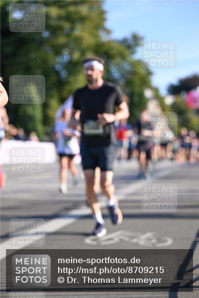 07.09.2025 - BARMER Alsterlauf Dr. Thomas Lammeyer http://msf.ph/oto/8709215 07.09.2025 09:33:02 Laufen  meine-sportfotos.de