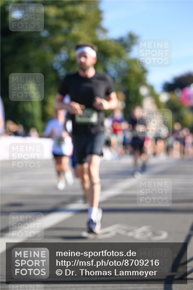 07.09.2025 - BARMER Alsterlauf Dr. Thomas Lammeyer http://msf.ph/oto/8709216 07.09.2025 09:33:02 Laufen  meine-sportfotos.de