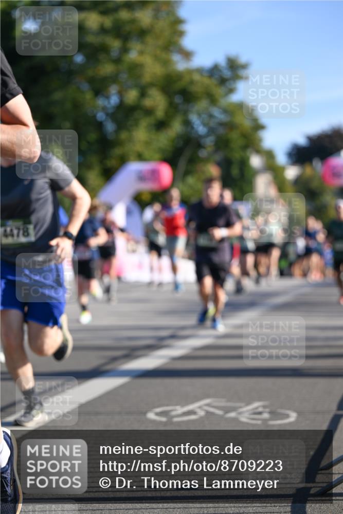 07.09.2025 - BARMER Alsterlauf Dr. Thomas Lammeyer http://msf.ph/oto/8709223 07.09.2025 09:33:03 Laufen 4478 meine-sportfotos.de
