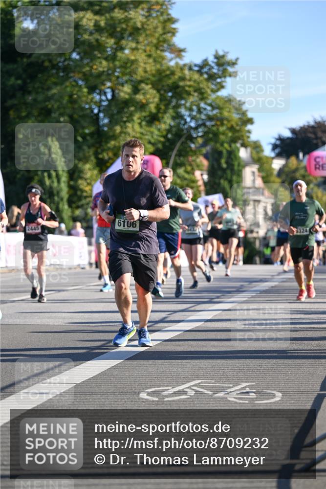 07.09.2025 - BARMER Alsterlauf Dr. Thomas Lammeyer http://msf.ph/oto/8709232 07.09.2025 09:33:05 Laufen 6106, 2445, 324 meine-sportfotos.de