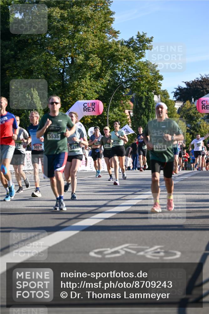 07.09.2025 - BARMER Alsterlauf Dr. Thomas Lammeyer http://msf.ph/oto/8709243 07.09.2025 09:33:06 Laufen 20, 123, 3029, 5535, 381, 5433, 6105, 8108, 2341, 5324 meine-sportfotos.de