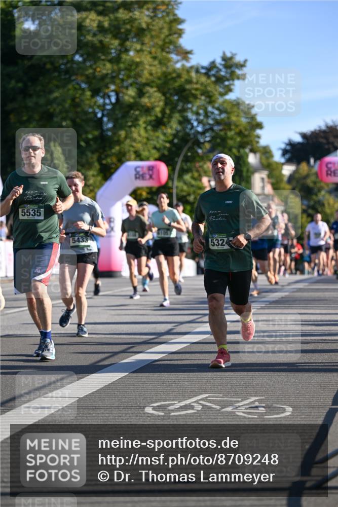 07.09.2025 - BARMER Alsterlauf Dr. Thomas Lammeyer http://msf.ph/oto/8709248 07.09.2025 09:33:07 Laufen 5535, 5433, 5324, 54 meine-sportfotos.de