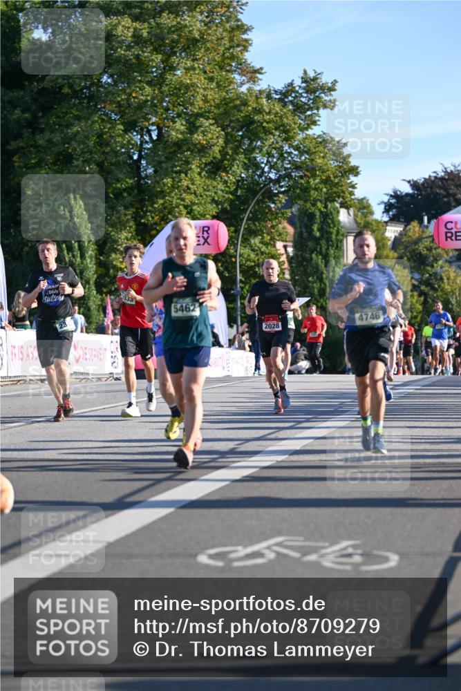 07.09.2025 - BARMER Alsterlauf Dr. Thomas Lammeyer http://msf.ph/oto/8709279 07.09.2025 09:33:12 Laufen 5935, 23, 5462, 2028, 4746 meine-sportfotos.de
